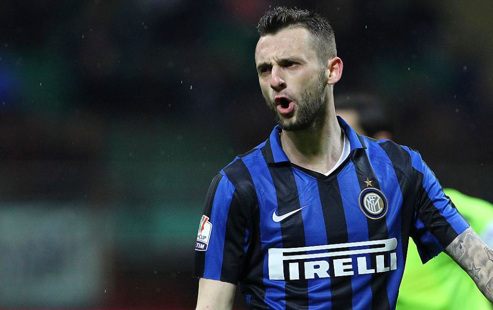 Milan-Inter: Pioli sceglie il 4-3-3 e studia una sorpresa in difesa. Promosso Brozovic?